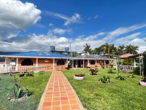 Cabañas: zona verde en el Hogar el Recuerdo Silvania Cundinamarca